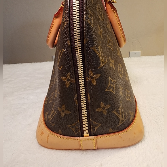 ❌️SOLD❌️ Louis Vuitton Monogram Alma PM Comes with strap - Picture 3 of 12